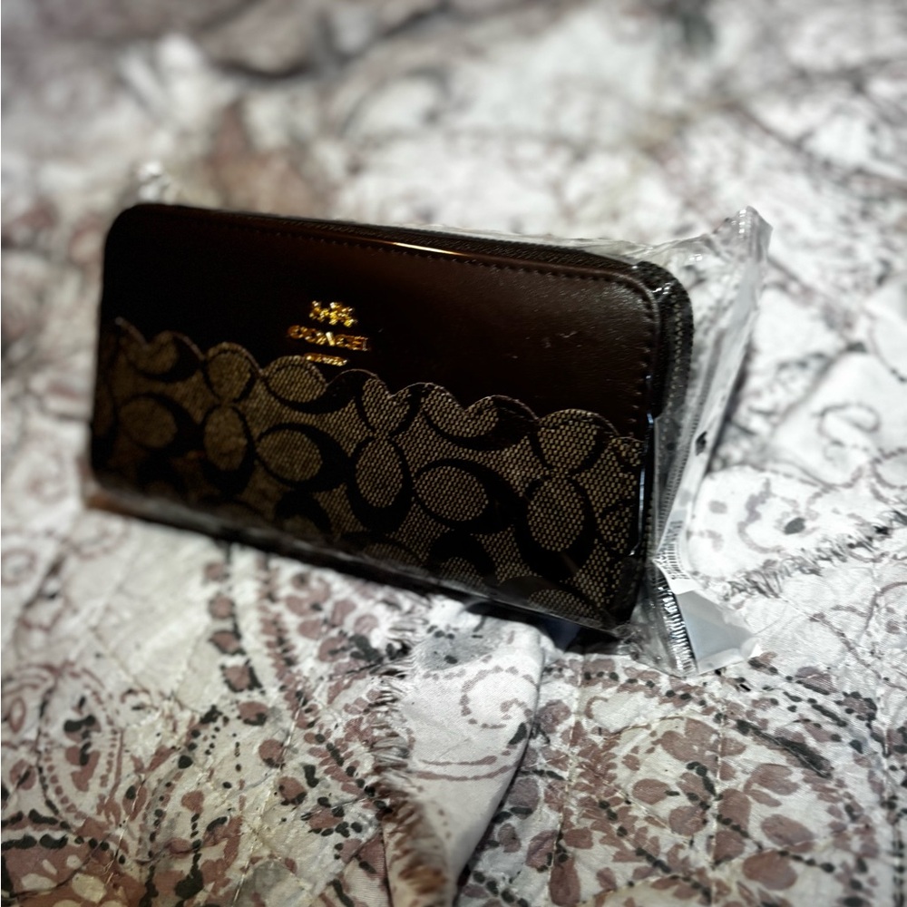 Coach Black and Tan Signature Wallet